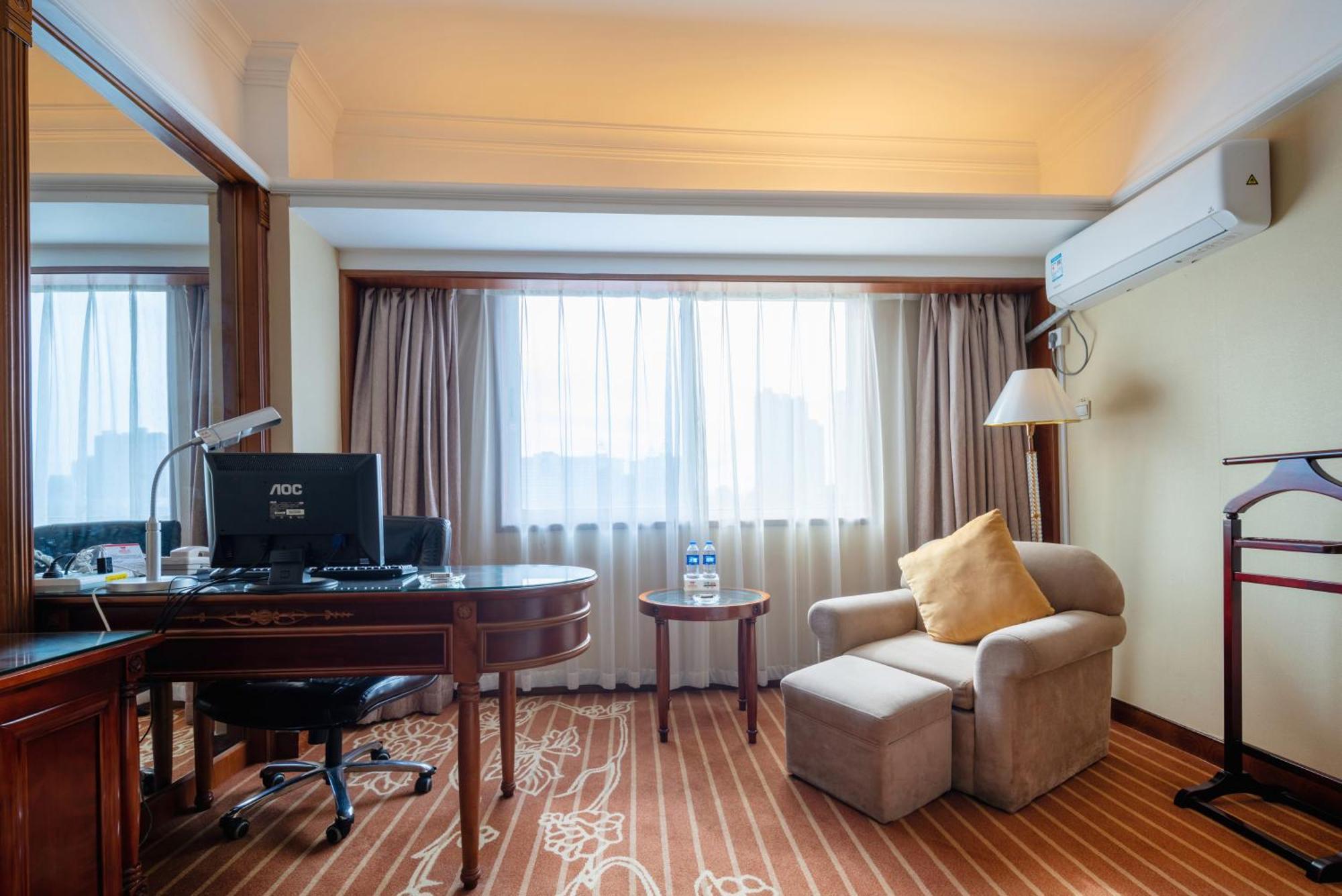 Sunshine Holiday Hotel Fuzhou Fu-čou Exteriér fotografie