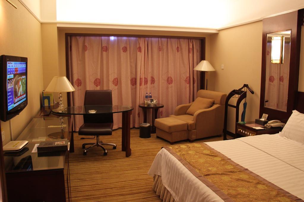 Sunshine Holiday Hotel Fuzhou Fu-čou Exteriér fotografie