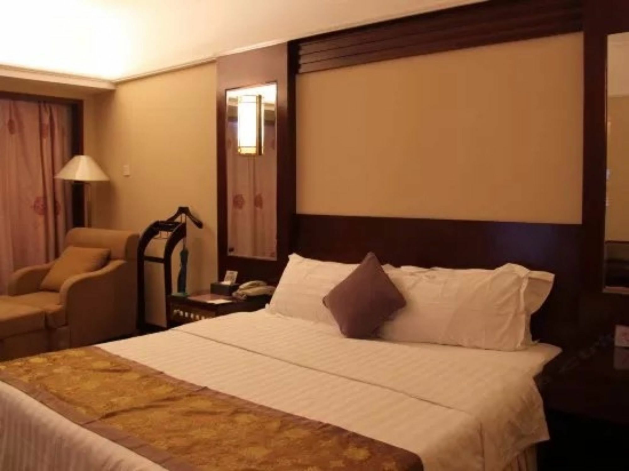 Sunshine Holiday Hotel Fuzhou Fu-čou Exteriér fotografie